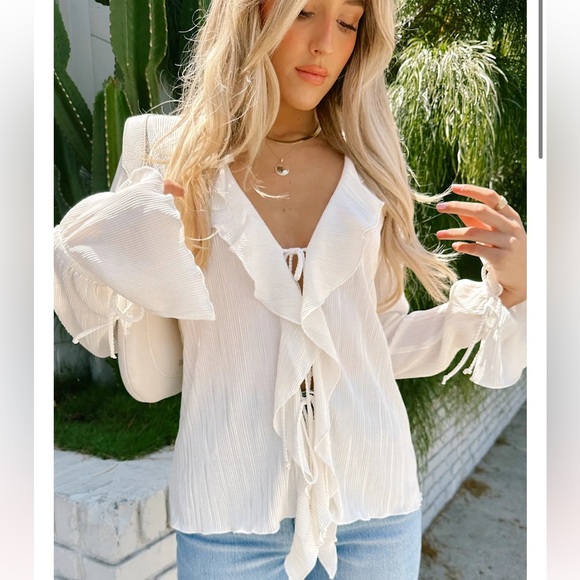 Show Me Your MuMu Adela Top - Ivory Pleat - Picture 2 of 5
